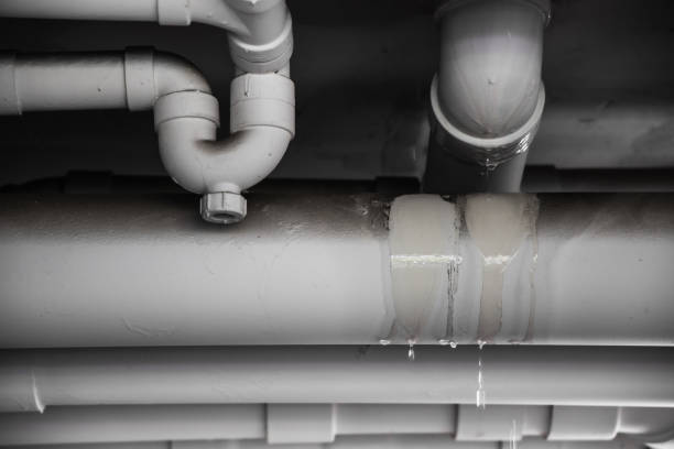 why aircon leaking water
